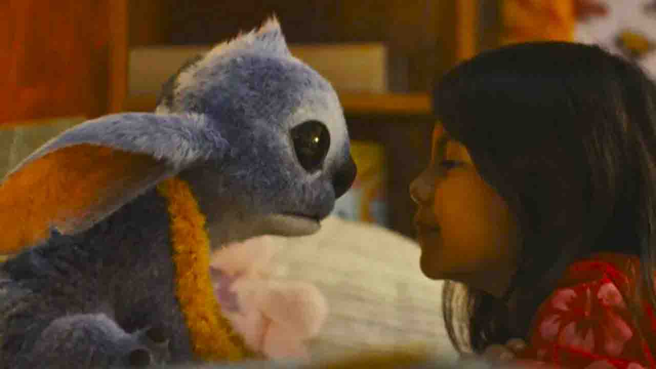 Lilo & Stitch Soars